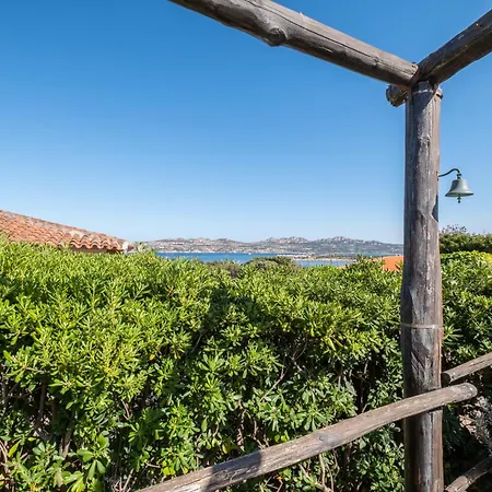 Discesa A Mare-villa Esclusiva Vista Caprera * Casa Azara