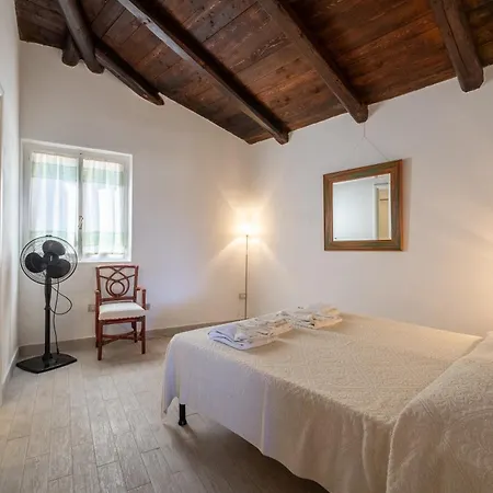 Discesa A Mare-villa Esclusiva Vista Caprera Villa